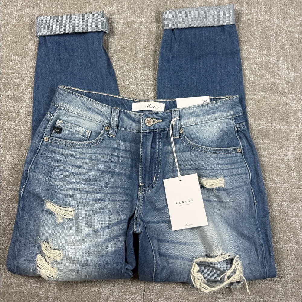 Kancan NWT Distressed Relaxed Fit Comfort High Rise Slim Straight Jean Size 1/24